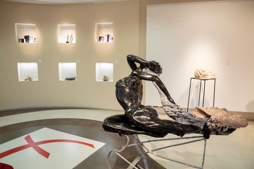 Aldo Flecchia. 45 anni di scultura: omaggio alla donna